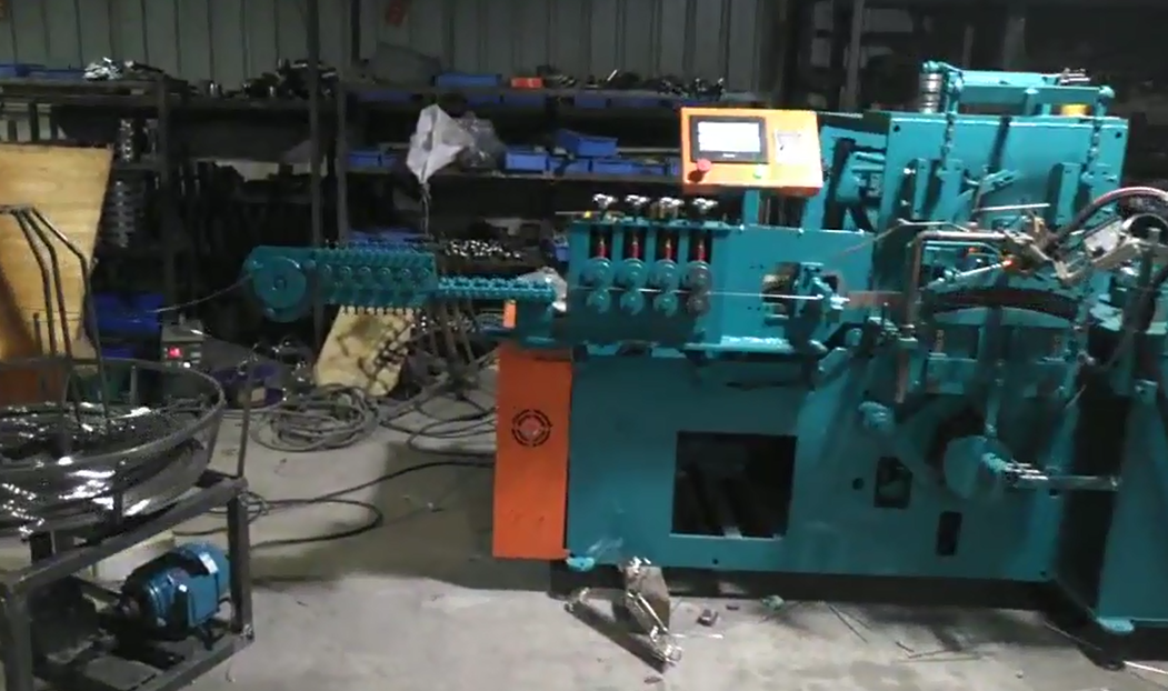 不銹鋼衣架成型機(jī)