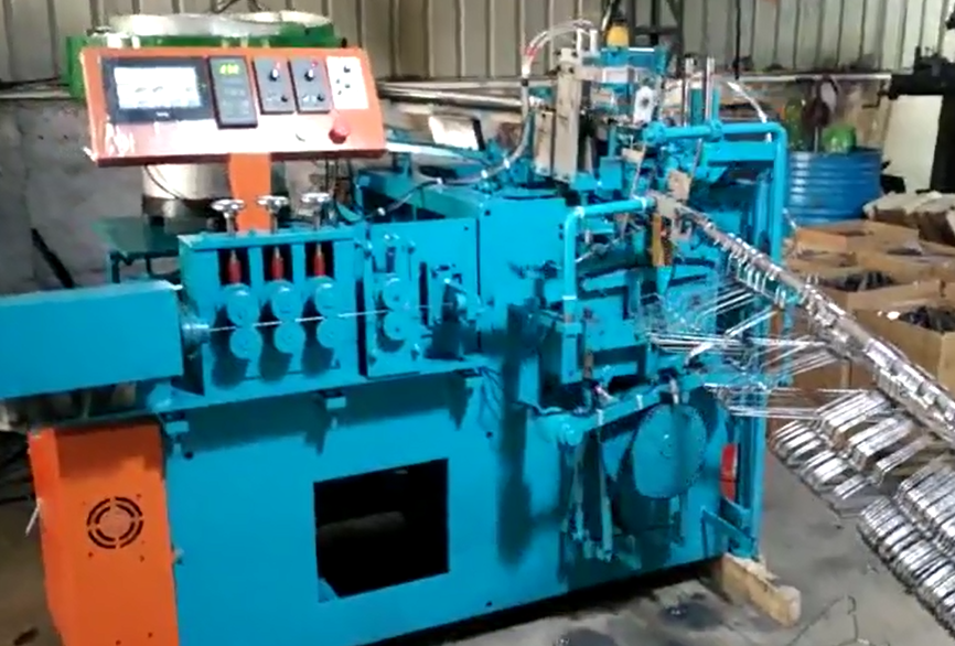 防滑衣架成型機(jī)